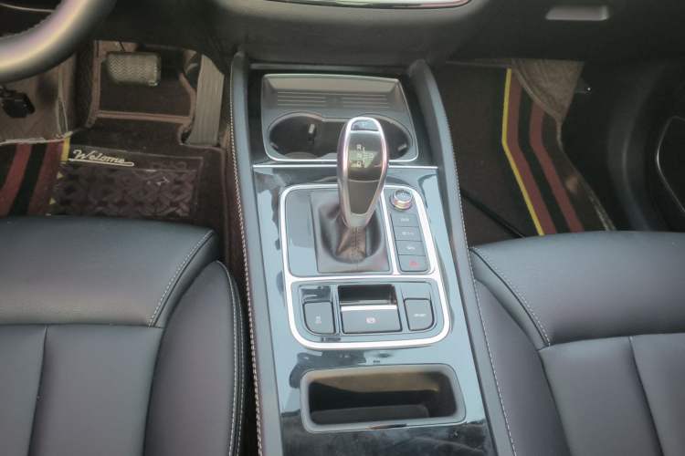 Used BYD Song MAX 2019 1.5T Automatic Smart Connect Prestige Model 6 Seats China VI Standard
