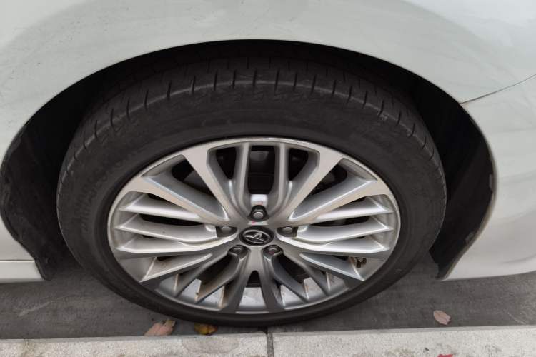 Used Toyota Camry 2019 Revised Version 2.5G Luxury Edition Right Front Wheel Hub