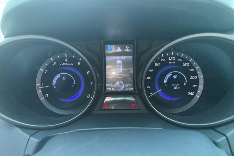 Used CHANGAN CS75 2014 2.0L Manual Luxury Version China IV Standard
