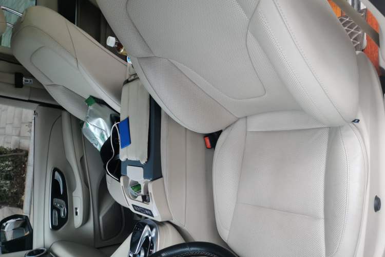 Used Mercedes-Benz V-Class 2018 V 260 Avantgarde Edition China VI Left Front Seat