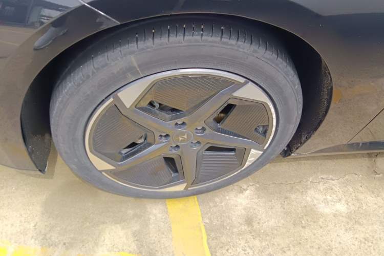 Used Dongfeng eπ eπ007 2024 530 Pro Version Exterior 4