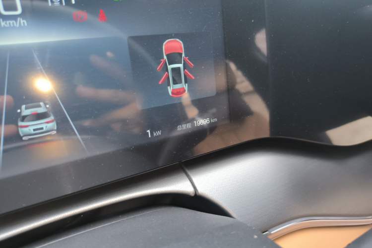 Used BYD Song L DM-i 2024 112 km Beyond Edition Odometer Close Up