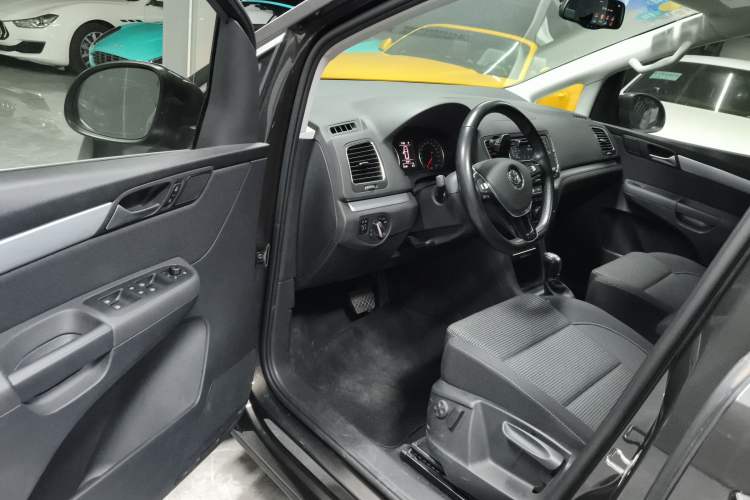 Used Volkswagen Sharan 2016 380TSI Comfort Edition 7-Seater