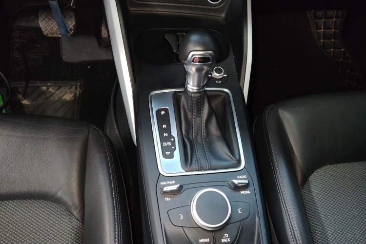 Used Audi Q2L 2018 35 TFSI Fashion Elegant Version China V
