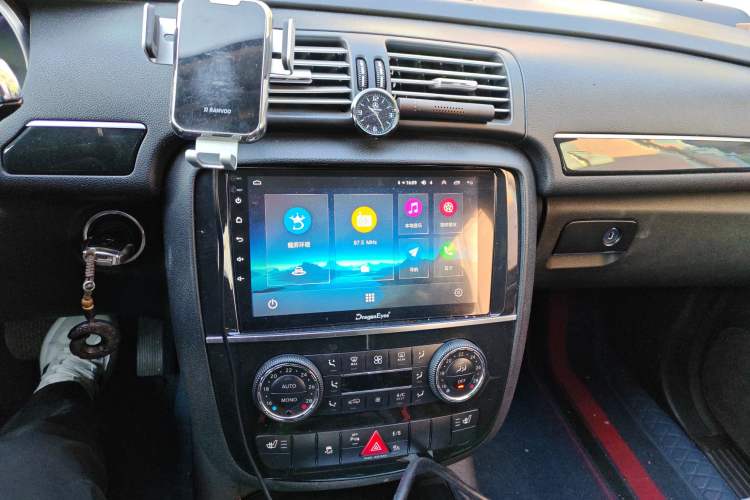 Used Mercedes-Benz R-Class 2014 R 320 4MATIC Luxury Model