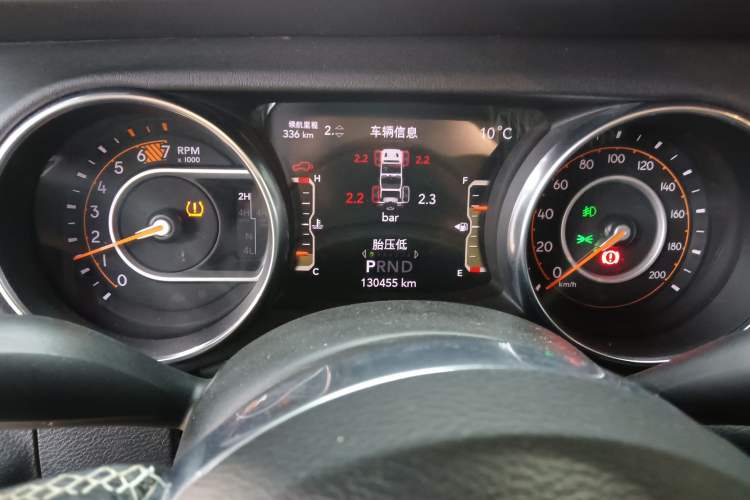 Used Jeep Wrangler 2019 2.0T Sahara Four-Door Version China VI Emission Standard