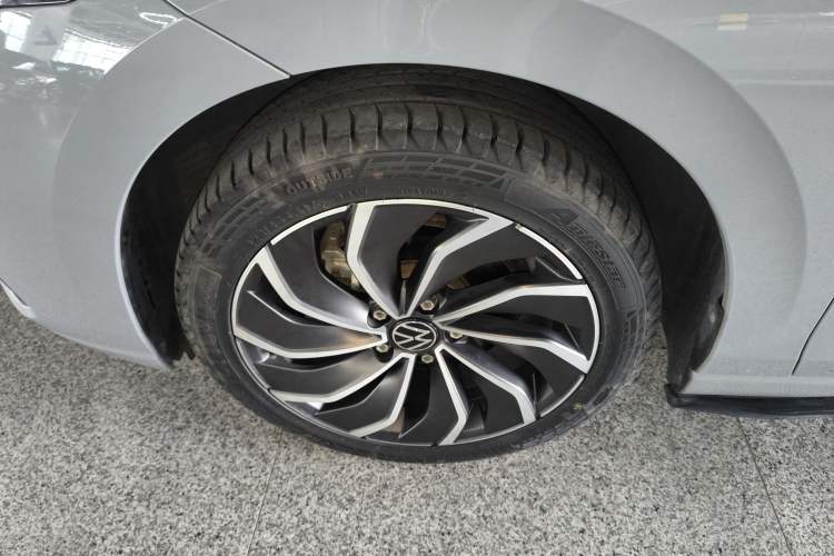 Used Volkswagen Golf 2021 280TSI DSG Pro First Edition Exterior 4