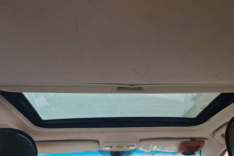 Used Geely Auto Vision 2018 1.5L Manual Happiness Edition Headliner