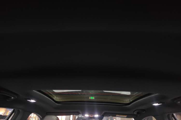 Used CHANGAN UNI-V 2024 1.5T High-Energy Version Headliner