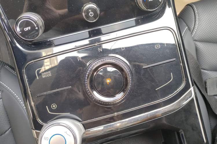 Used NETA U 2022 Pro 400 Comfort Edition