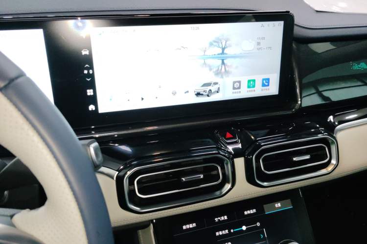 Used JETOUR Shanhai L7 2024 1.5T 120km ULTRA 7-Seater