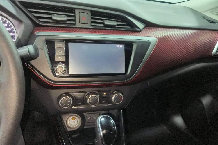 Used Nissan Lannia 2016 1.6L CVT Smart Cool Edition Audio And AC Panel