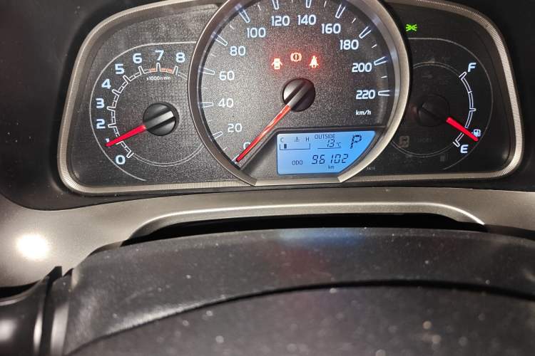 Used Toyota RAV4 2015 2.0L CVT Two-Wheel Drive Fashion Edition