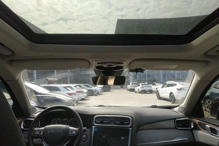 Used Lynk & Co 01 2019 2.0T Two-Wheel-Drive Pro Version China VI Standard