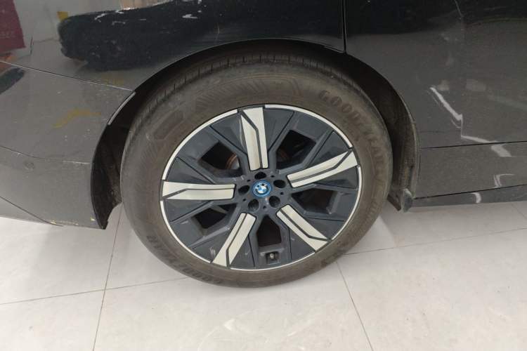 Used BMW iX 2022 xDrive40
