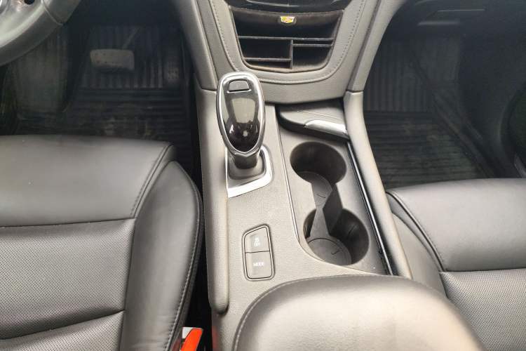 Used Cadillac XT5 2018 25T Luxury Model