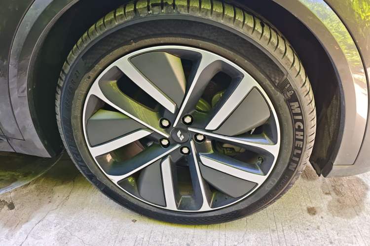 Used Li Auto L9 2022 Max model
