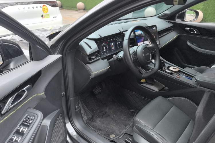 Used Lynk & Co 03 2023 1.5TD DCT JingPro Driver Seat