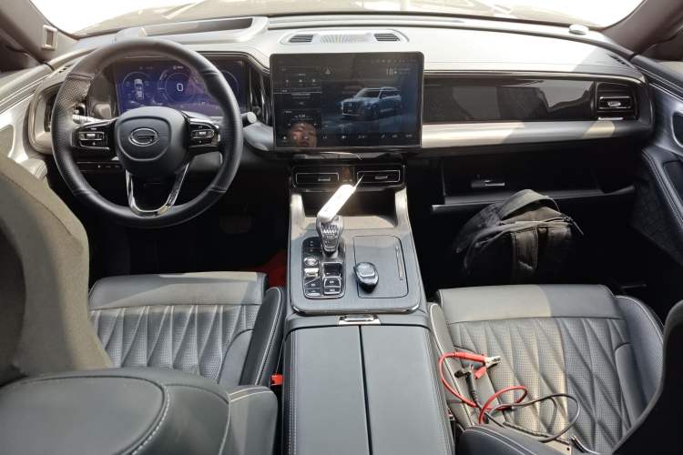 Used GAC Trumpchi GS8 2022 Dual-Engine Series 2.0TM Two-Wheel Drive Prestige Edition (7 Seats)
