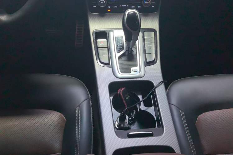 Used Geely Auto Emgrand GS 2016 Sport Edition 1.3T Automatic ZhenShang Model Gear Lever