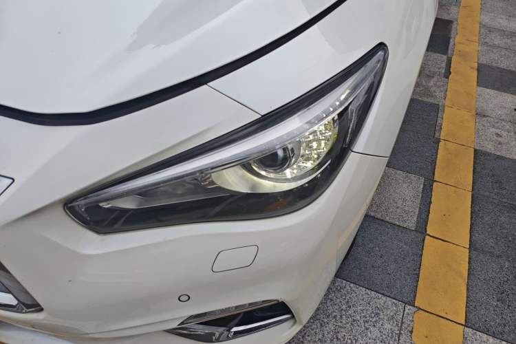 Used Infiniti Q50L 2018 2.0T Enjoyment Version China VI Standard