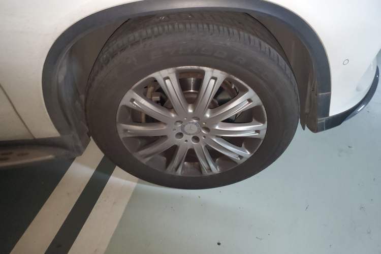 Used Mercedes-Benz GLE Coupe 2015 GLE 320 4MATIC Coupe SUV Right Front Wheel Hub