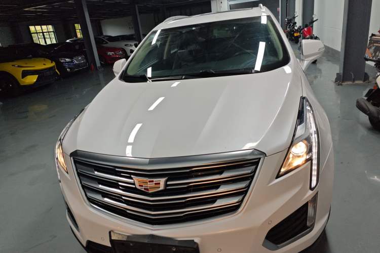 Used Cadillac XT5 2018 25T Luxury Model