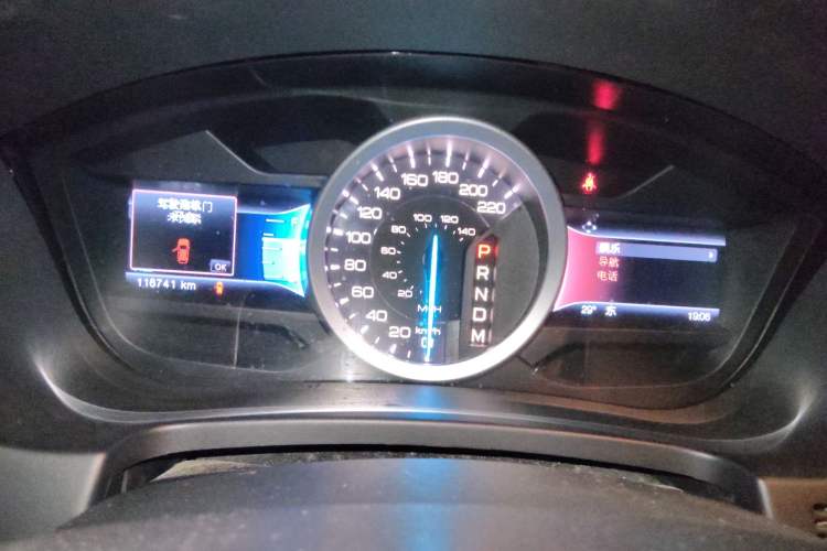 Used Ford Explorer 2013 3.5L Deluxe Model