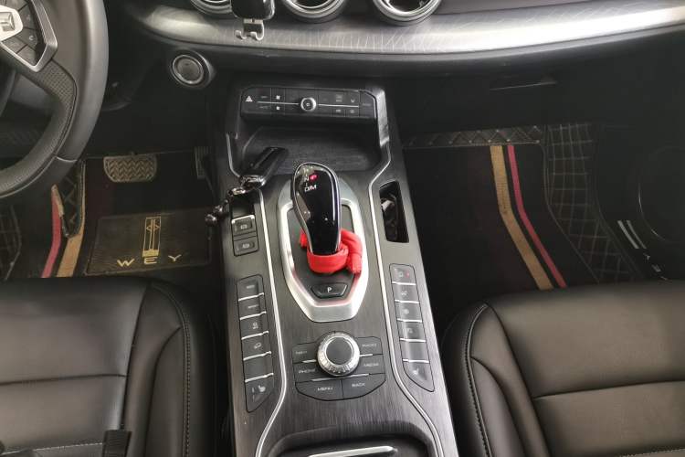 Used Wey VV5 2021 1.5T Two-Wheel Drive Smart Pioneer Gear Lever