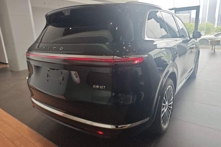 Used Hima AITO M7 2026 Model Range-Extending Max All-Wheel Drive 6-Seater Version Rear Right 45 Deg