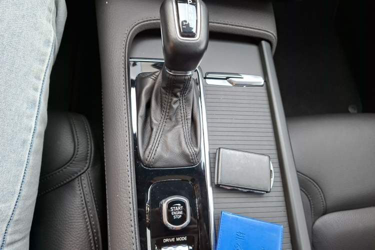 Used Volvo V90 2020 Facelifted Cross Country T5 AWD Zhiyuan Edition Gear Lever