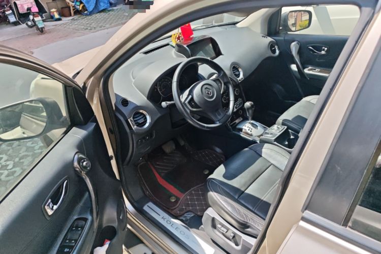 Used Renault Koleos 2012 2.5L Two-Wheel Drive Comfort Edition with Navigation