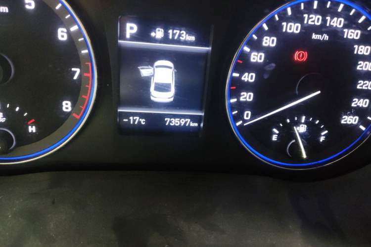 Used Hyundai Mistra 2017 1.6T Automatic Smart GLS China V Standard Odometer Close Up