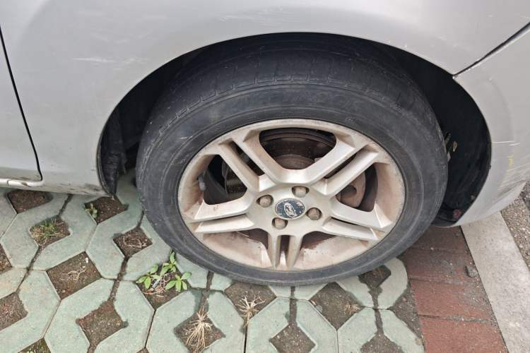 Used Ford Fiesta 2011 Sedan 1.5L Automatic Fashion Edition Right Front Wheel Hub