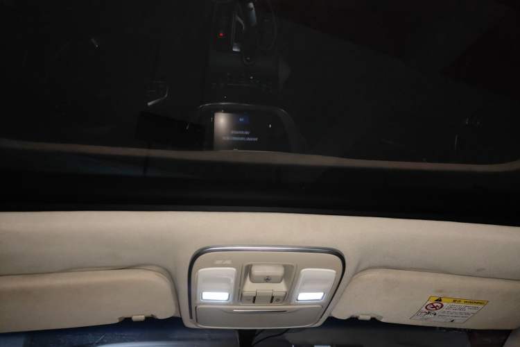 Used Geely Auto Emgrand GS 2016 Sport Edition 1.3T Automatic ZhenShang Model Headliner