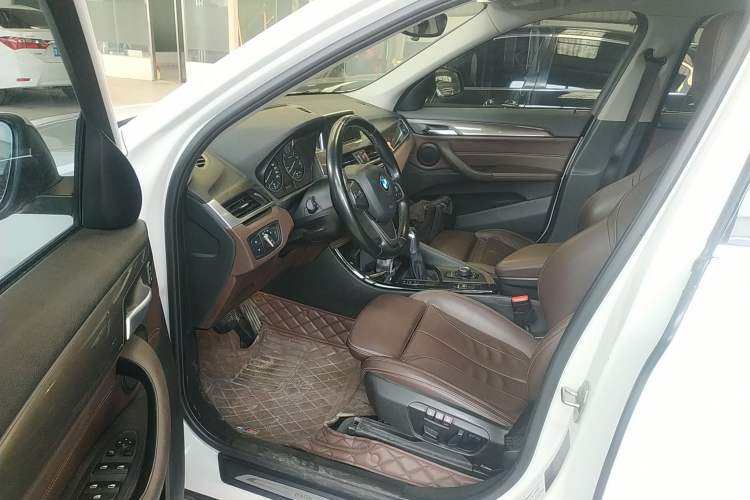 Used BMW X1 2018 sDrive18Li Luxury Model
