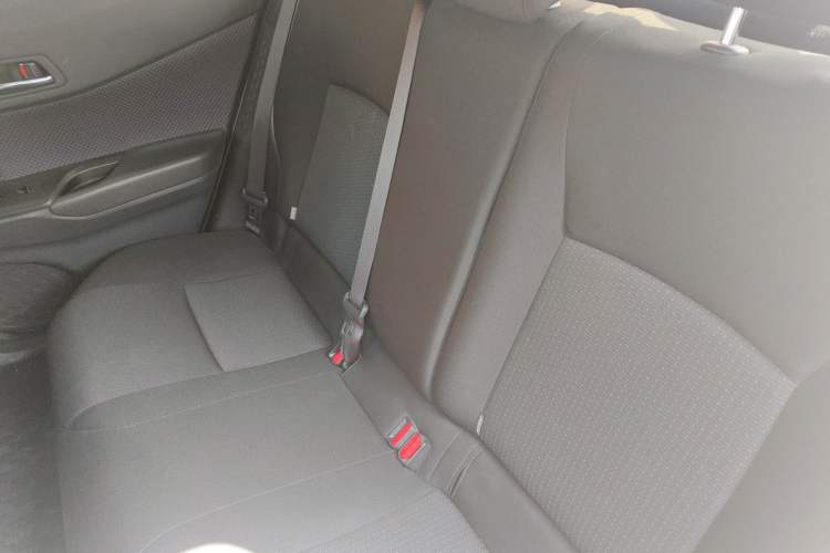 Used Toyota IZOA 2020 2.0L Enjoy Edition
