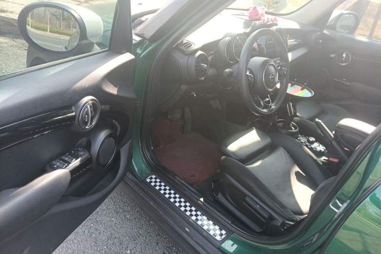 Used MINI 2020 1.5T COOPER Artist Five-Door Edition
