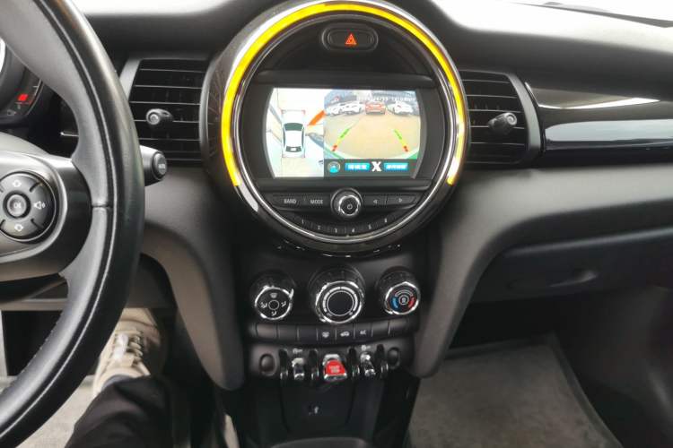 Used MINI MINI 2018 1.5T ONE PLUS
