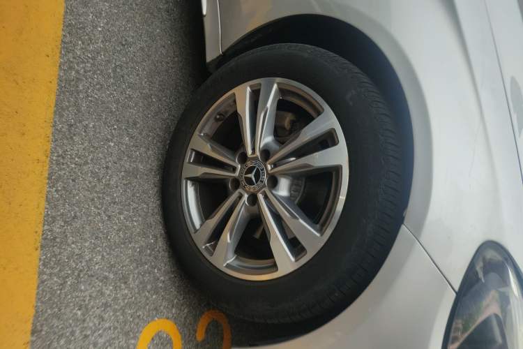 Used Mercedes-Benz C-Class 2017 Facelift C 200 L Sport Edition