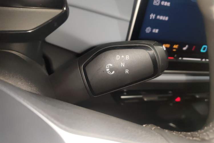 Used Volkswagen ID.4 X 2025 Smart Version Pure & Intelligent Enjoyment Edition
