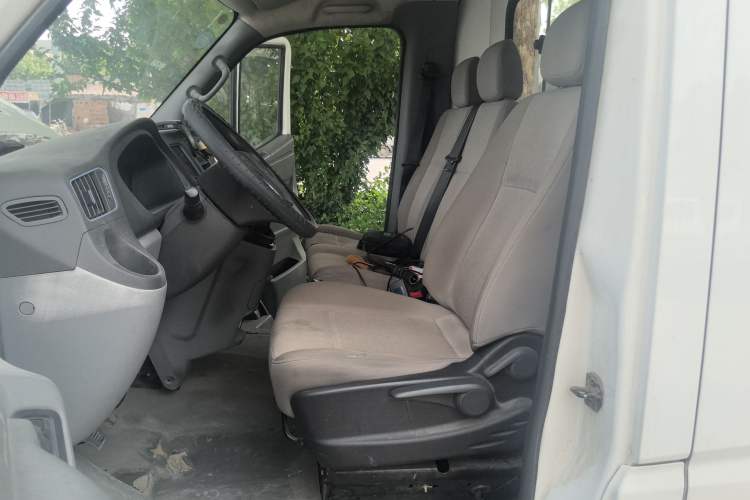 Used Foton Toano 2019 2.8T E5 Van 4J28TC3
