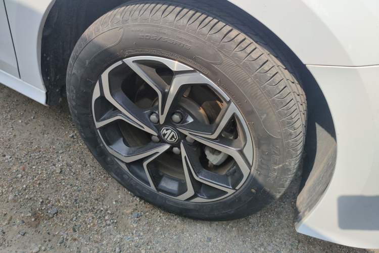 Used MG 5 2021 180 DVVT CVT Youthful Style Edition