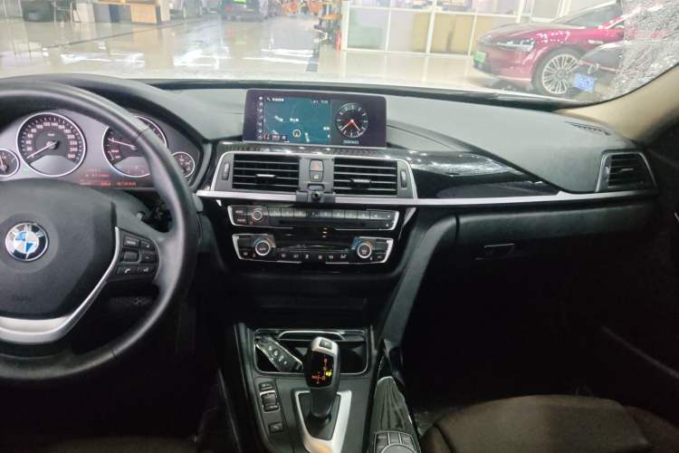 Used BMW 3 Series 2019 320Li Fashion Model Audio And AC Panel