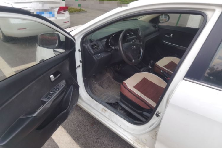 Used Kia K2 2015 Sedan 1.4L MT GLS