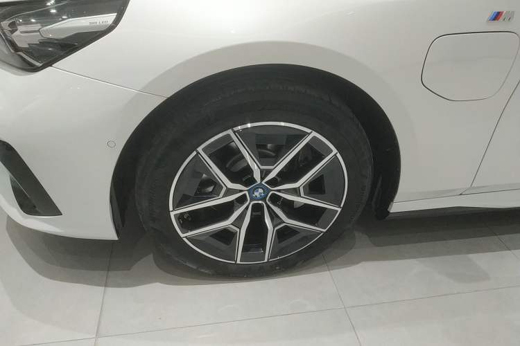 Used BMW i5 2024 eDrive 35L M Sport Package
