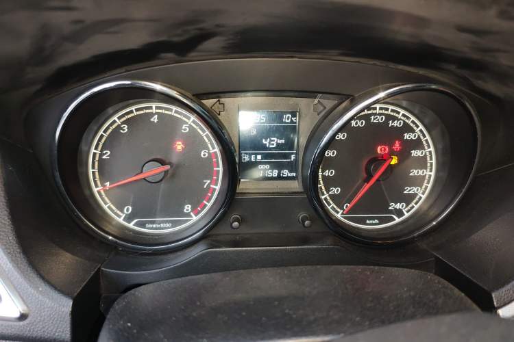 Used Bestune B30 2016 1.6L manual luxury version
