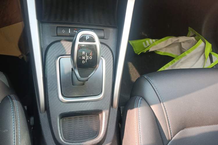 Used BYD Yuan New Energy 2019 EV360 Smart Connect Leading Model Gear Lever