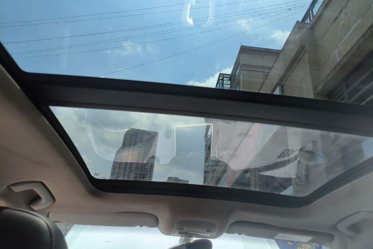 Used Audi Q3 2015 35 TFSI Ambition Edition Headliner