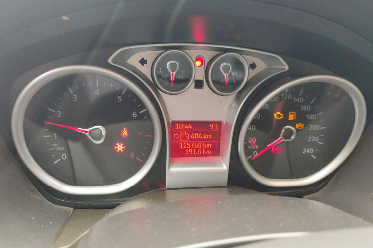 Used Ford Focus 2011 Sedan 1.8L Manual Comfort Model
